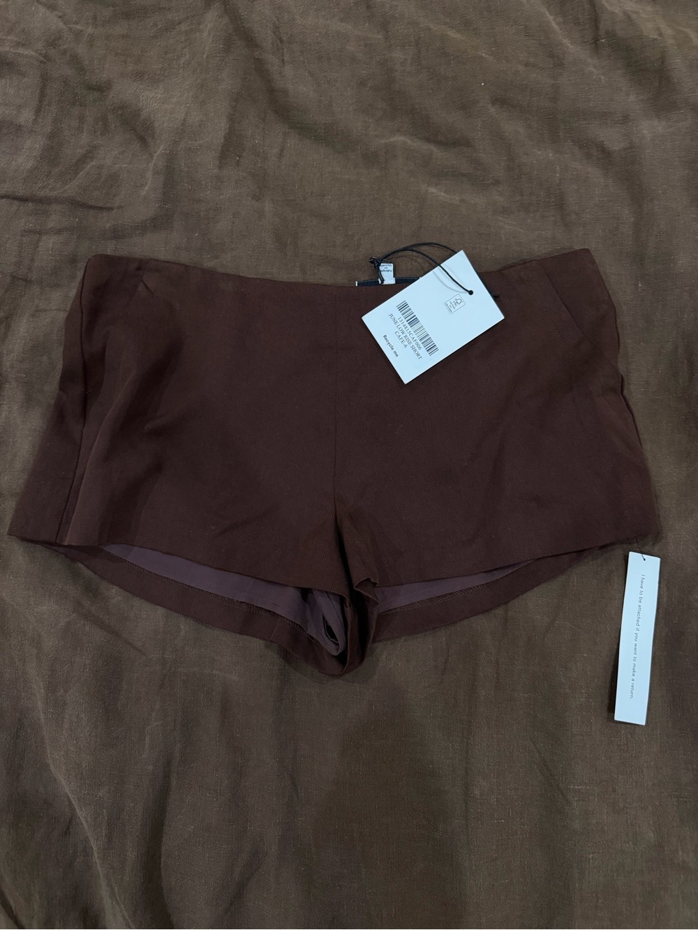 Reformation June Low Rise Short - Picture 4 of 6